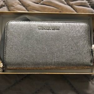 Michael Kors wallet